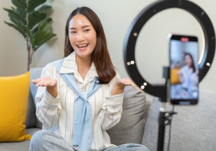 Illustration article : Influence commerciale : le contrat est-il toujours obligatoire ?