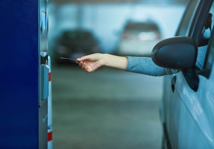 Illustration de l'article : Facturation électronique : quel sort pour les tickets de parking et de péage ?