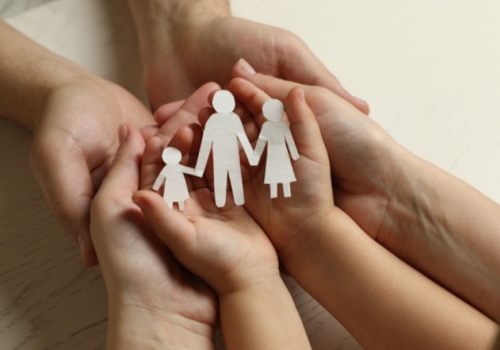 Illustration de l'article : Salarié adoptant : combien d’absences autorisées ?