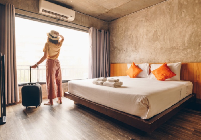 Illustration article : Baux commerciaux renouvelés dans une résidence de tourisme : une résiliation triennale ?