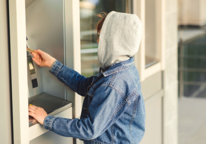 Illustration de l'article : Produits bancaires à destination des mineurs : renforcer l’encadrement