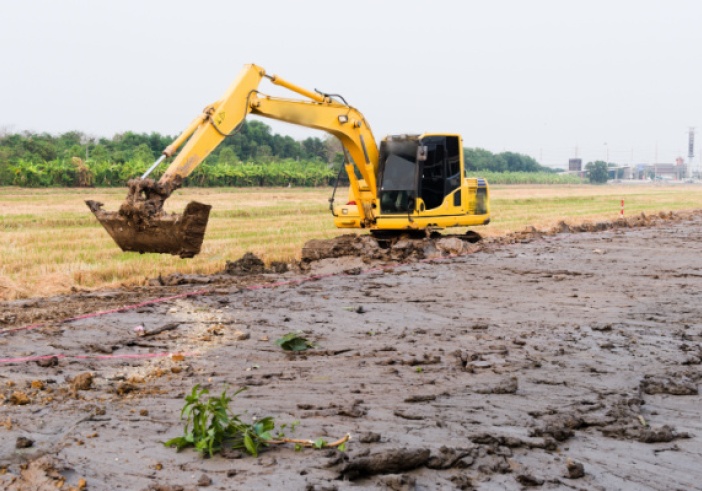 Illustration de l'article : Entreprise de travaux agricoles : quand une pelleteuse sectionne une canalisation d’eau…