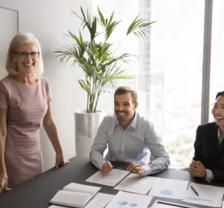 Illustration article : Loi travail des seniors : un nouveau CDI de valorisation de l’expérience