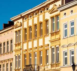 Illustration article : C’est l’histoire d’un propriétaire qui « travaille » dans sa « résidence principale » …