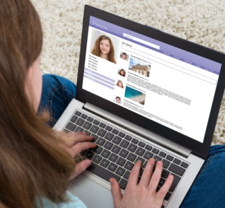 Illustration article : Réseaux sociaux : améliorer la protection des jeunes utilisateurs