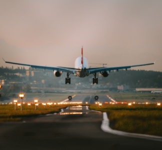 Illustration article : Taxe sur le transport aérien : du nouveau pour 2026 !