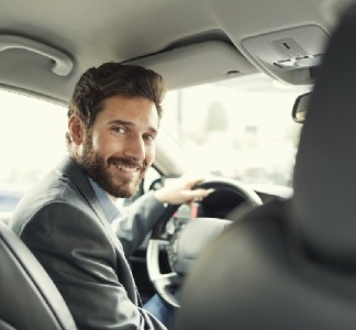 Illustration article : Chauffeur VTC : travailleur indépendant ou salarié ?