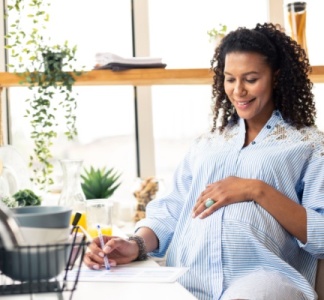 Illustration article : Carnet de grossesse : une version mise à jour pour le 1er mars 2026 est prévue