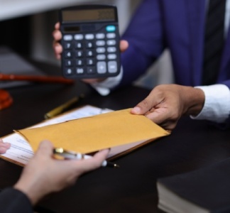 Illustration article : Management fees : quand facture rime avec rémunération