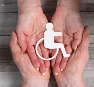 Illustration article : ERP et accessibilité des personnes handicapées : extension d’une aide financière