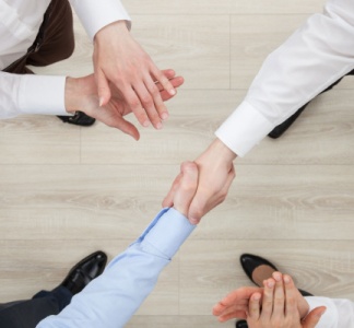 Illustration article : Phase amiable obligatoire avant saisine du juge : le Gouvernement revoit sa copie…