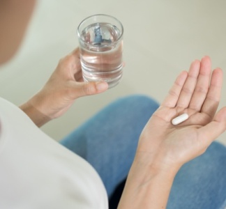 Illustration article : Médicament antipsychotique : facilitation d’accès au traitement ?