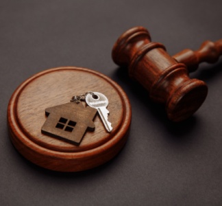 Illustration article : Quand un dirigeant tente de racheter les biens de sa société… en liquidation judiciaire…