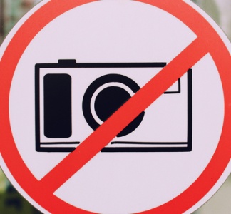 Illustration article : Droit à l’image des salariés : quelles conséquences en cas de retrait de l’accord ?