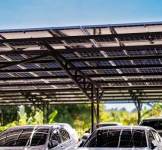 Illustration article : Loi de simplification de l’urbanisme : du nouveau pour la solarisation des parkings !