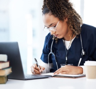 Illustration article : Infirmiers : une expérimentation étendue