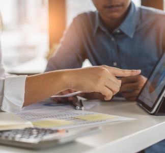 Illustration article : AMF : qu’est-ce que le « conseil en investissement financier » ?