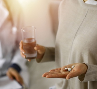 Illustration article : Essais cliniques : alignement pour certaines COM