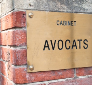 Illustration article : Avocat : une collaboration libérale qui cache une activité salariée ?