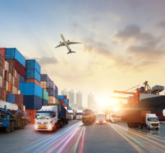 Illustration article : Impôts et taxes pour les professionnels de l’automobile et du transport : ce qui va changer en 2026