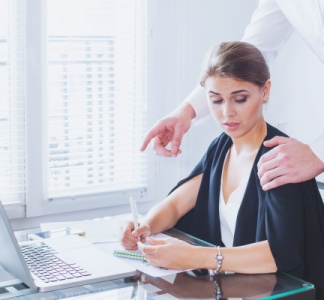 Illustration article : Harcèlement sexuel et agissements sexistes : des rappels utiles pour les employeurs