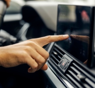 Illustration article : Automobile : surveillance accrue du risque cyber